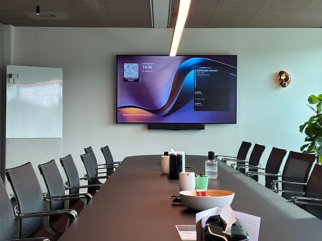&Eacute;cran pour une salle de r&eacute;union connect&eacute;e