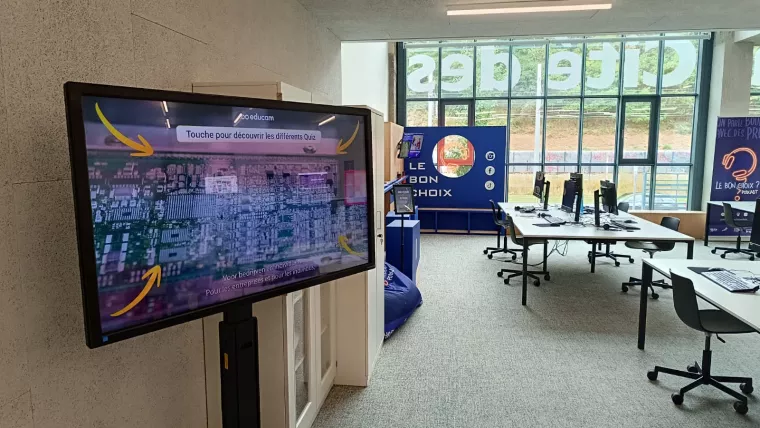 Educam Cit&eacute; des M&eacute;tiers Ecran interactif