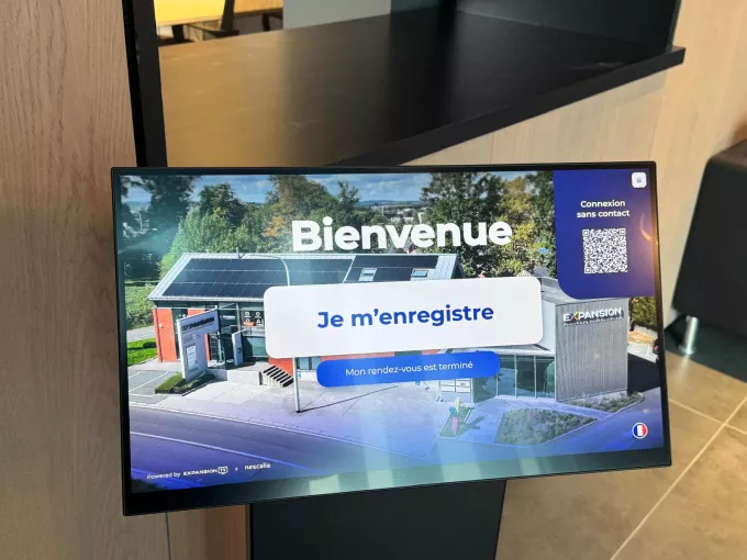 Borne d'accueil visiteurs BCW