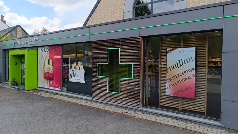 ecran-vitrine-pharmacie-constandt-wepion-complete