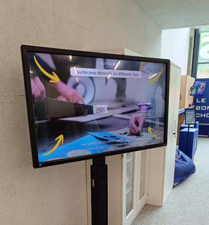 Educam Cit&eacute; des M&eacute;tiers Ecran interactif