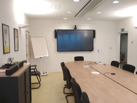 Bonnes pratiques d'installations audiovisuelles en salles de r&eacute;union